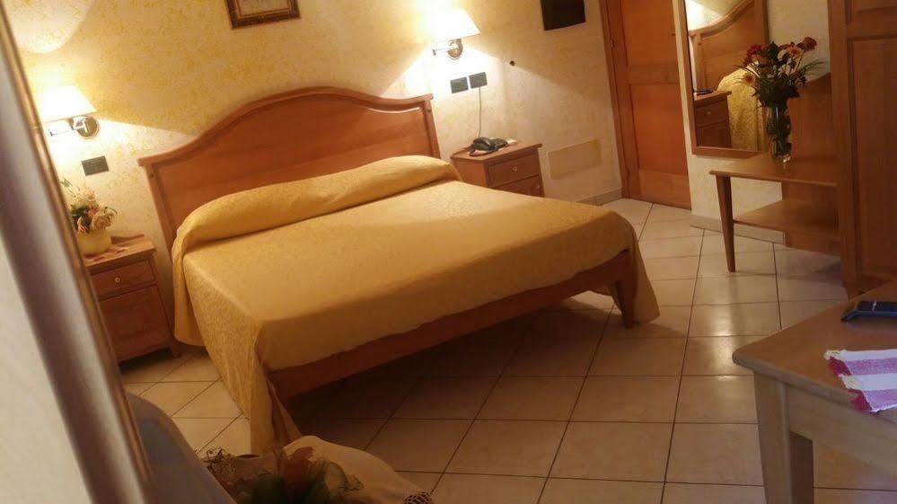 Hotel Mistef ฟาแลร์นา ภายนอก รูปภาพ