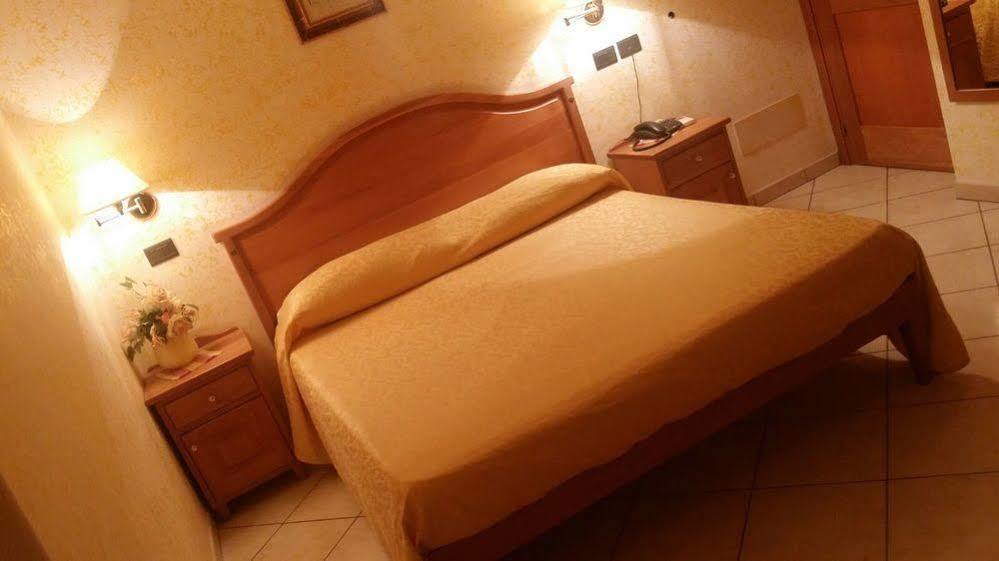 Hotel Mistef ฟาแลร์นา ภายนอก รูปภาพ